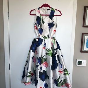 Beautiful white floral dress with back cut out